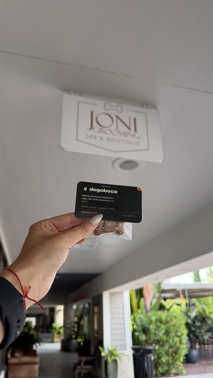 A dogoboca card photographed at Joni Grooming Spa & Boutique